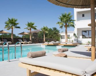 Aqua Blu - Adults Only - Hersonissos - Piscină