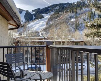 Hotel Durant - אספן - מרפסת