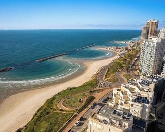 Netanya Beachfront Bliss Apartments by Sea N' Rent - Natanya - Spiaggia