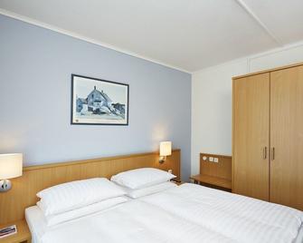 Hotel Stadthafen Stade - Stade - Спальня