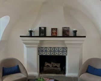 Hotel del Virrey - Salta - Living room