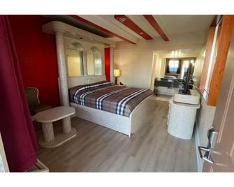 Saratoga Motel By Capital O Near Midway Airport Chicago Il - Chicago - Makuuhuone