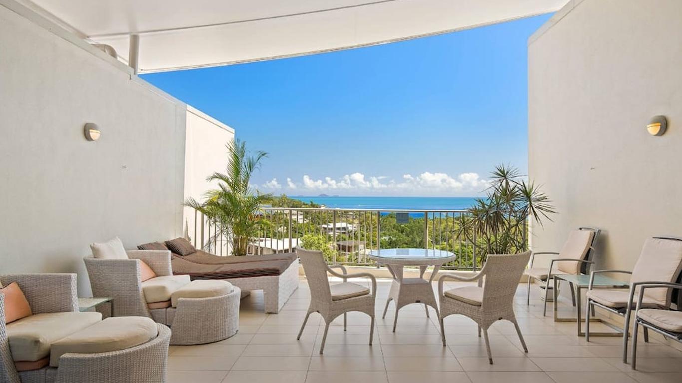 Azure Sea Whitsunday Resort