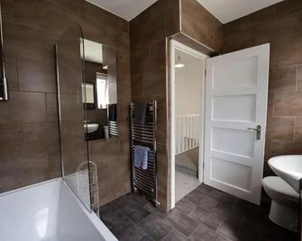 Spacious Holiday Home in Porthcawl - Porthcawl