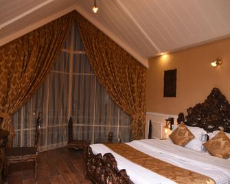 Kali Tibba Resort - Chail - Bedroom