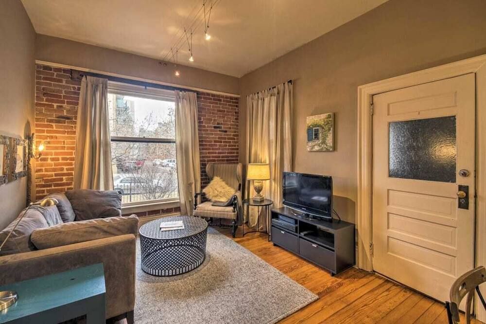 Cheesman Park 2-Bed.1910 Charm W/Modern Flair. Great Location! - דנבר - סלון