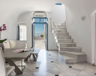 Anteliz Suites - Thera - Dining room