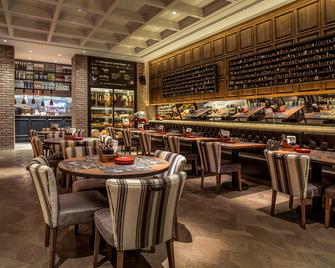 Amwaj Rotana, Jumeirah Beach - Dubai - Dubai - Bar