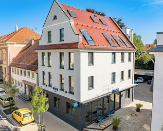 Hotel Nice - Laupheim - Edificio