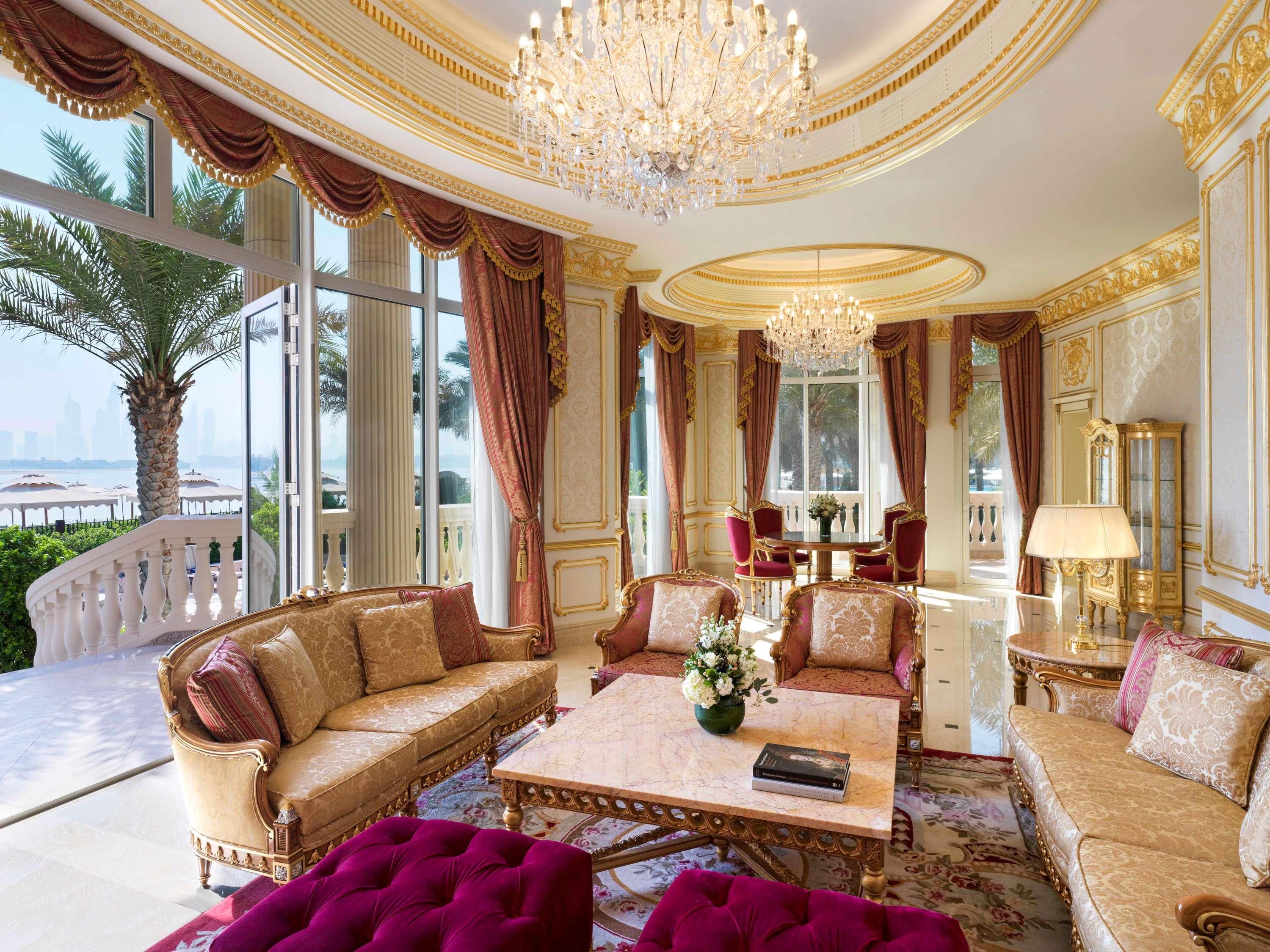 رافلز النخلة