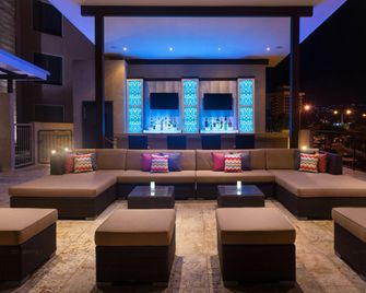 Courtyard by Marriott Kingston, Jamaica - Kingston - Lounge