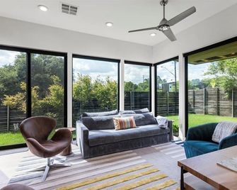 Bouldin Creek Heart of South Austin - Austin - Living room