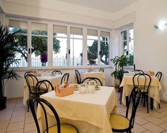 Hotel San Carlo - Terracina - Restaurant