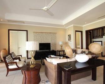 Paradise House Island Seychelles - Victoria - Sala