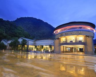 Yingshih Resort - Datong Township - Edificio