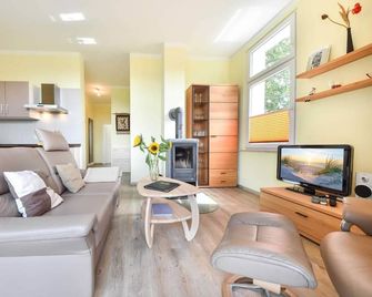 Villa Seestern Wohnung 05 - Heringsdorf - Living room