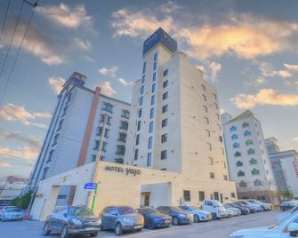 Hotel Yaja Mokpo Peace Square Branch - Mokpo - Building
