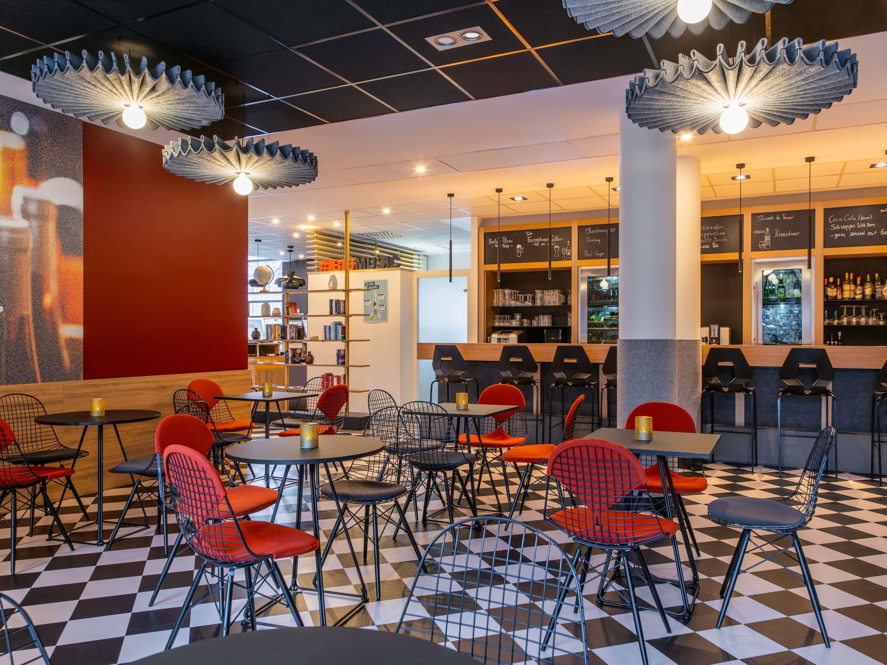 ibis Berlin Mitte - ברלין - בר