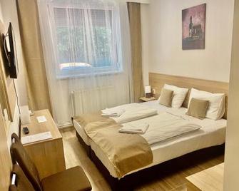 Öreg-tó Hotel és Rendezvénytér - Tata - Slaapkamer