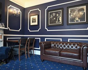 The Hathaways - Stratford-upon-Avon - Lounge