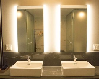 Blue Suites Hanamuro - Zamami - Bagno
