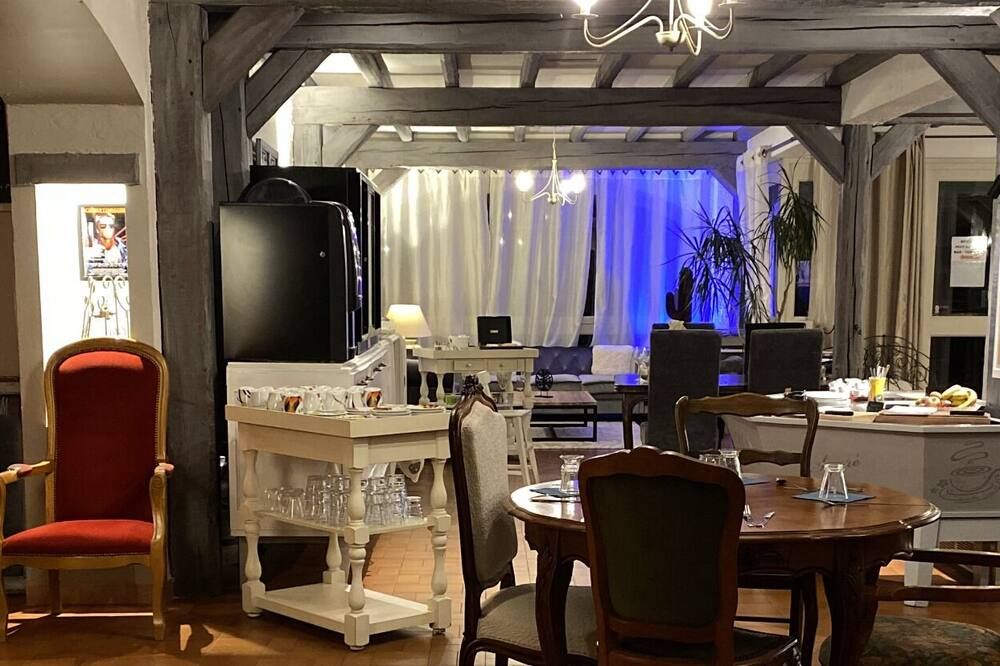 Logis Hôtel Médiéval, Montélimar Nord - Rochemaure - Restaurant