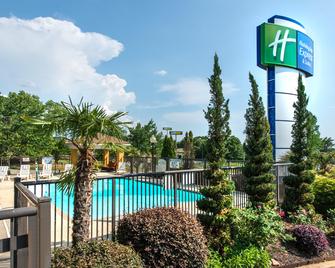 Holiday Inn Express Hotel & Suites Anderson-I-85, An IHG Hotel - Anderson - Alberca