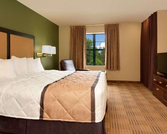Extended Stay America Suites - Oakland - Emeryville - אוקלנד - חדר שינה