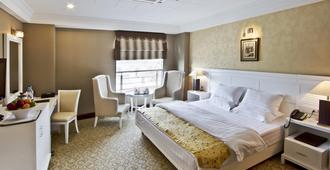 Hotel Gargee Grand - Patna - Bedroom