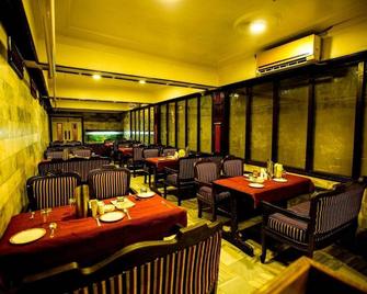 هوتل ديب أفاد - لكناو - مطعم