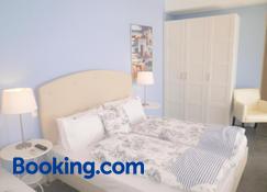 Homely Studios - Isla de Quíos - Habitación
