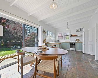 Dora Cottage - Heritage, Central & Cosy - Orange - Dining room