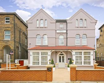 Imperial Guest House - Hounslow - בניין