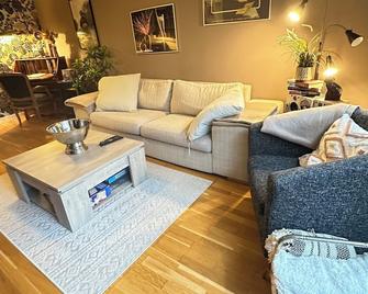 Ground floor apartment near the sea, golf, lake, and forest - Goteborg - Soggiorno