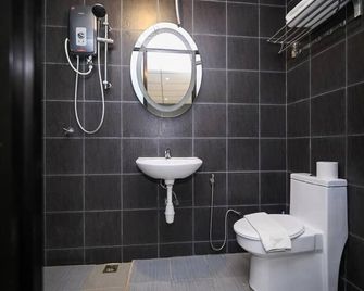 Swing & Pillows @ Beach Street - George Town