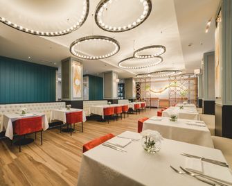 Crowne Plaza Budva by IHG - Budva - Restaurant