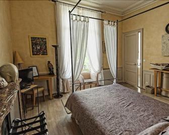 Hotel Le Clos Raymi - Épernay - Bedroom
