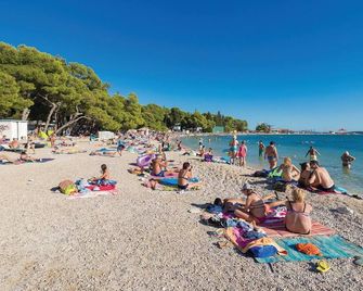 Nice apartment in Biograd with WiFi - Biograd na Moru - Strand