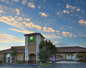 Holiday Inn Express Oakdale By IHG - Oakdale - Edificio