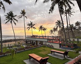 Maadathil Cottages & Beach Resort - Varkala