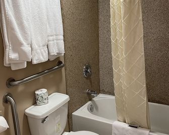 Riverton Inn & Suites - Riverton - Bad