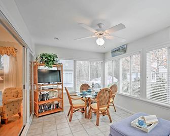 Coastal Wells Cottage w/ Access to Game Room & Gym - Wells - Comedor