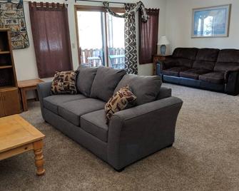Columbine Cabins - Grand Lake - Living room