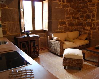 Hostal Rural Ioar - Sorlada - Sala de estar
