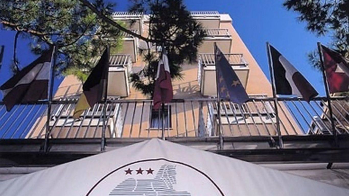 Superior Beach Aparthotel