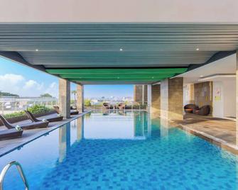 Ibis Styles Malang - Malang - Pool