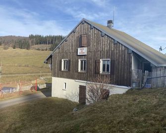 CHALET mountain alttude 1100m 6 bedrooms, 4 bathrooms, sauna, gym - Saint-Maurice-sur-Moselle - Bâtiment