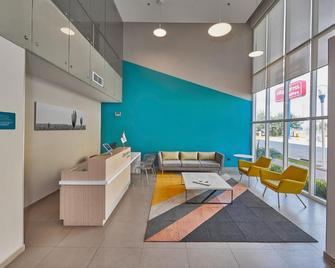 City Express Suites Silao Aeropuerto - Silao