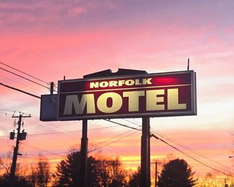 Norfolk Motel - Fredericton - Outdoor view