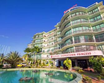 Ramada by Wyndham Princess Georgetown - Georgetown - Budova